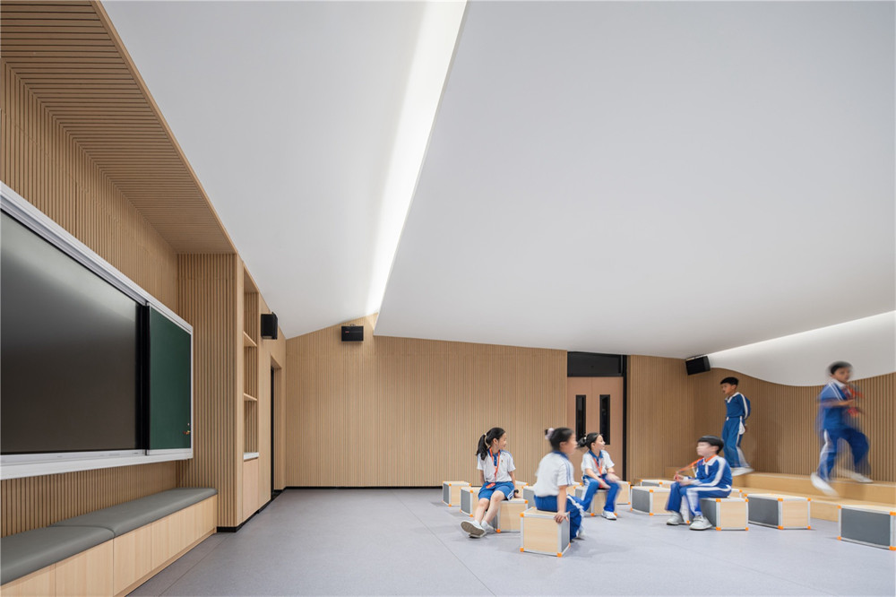 郑州摩斯国际推荐深圳南山长源小学装修设计方案(图10)