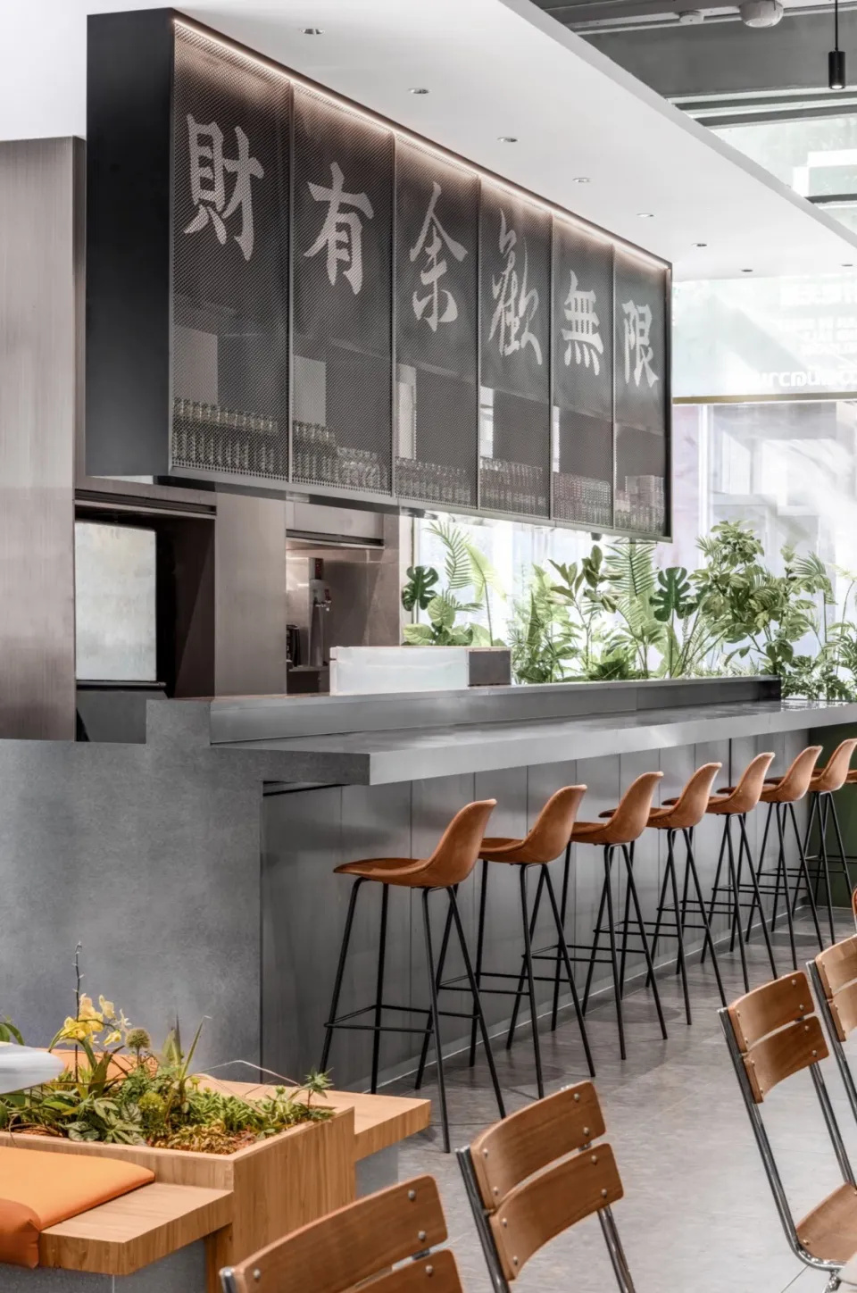 郑州摩斯国际推荐Fun-hey余欢泰式快餐店装修设计(图5)